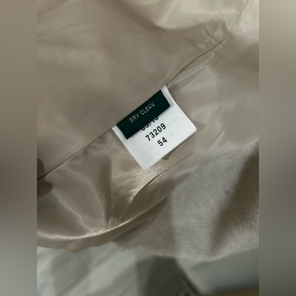 Lauren Ralph Lauren Fawn buckle front wool blend hooded wrap coat. Size 8 - Picture 10 of 16